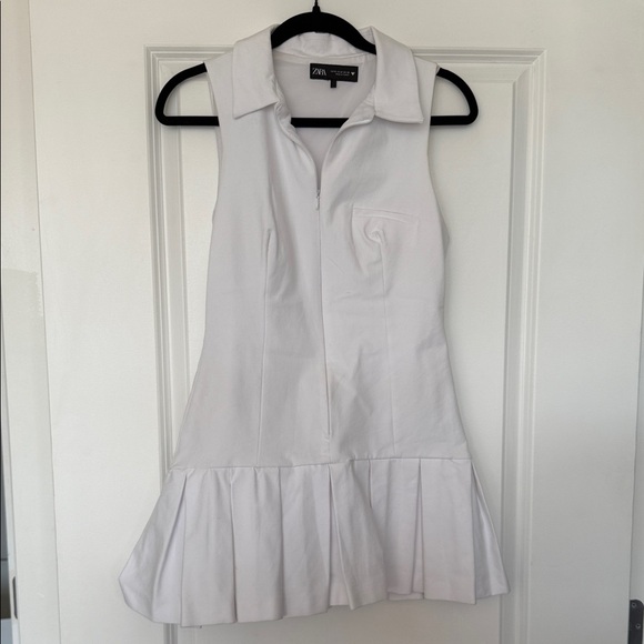 Zara Ivory Collared Dress with Pleated Skirt - Picture 1 of 2